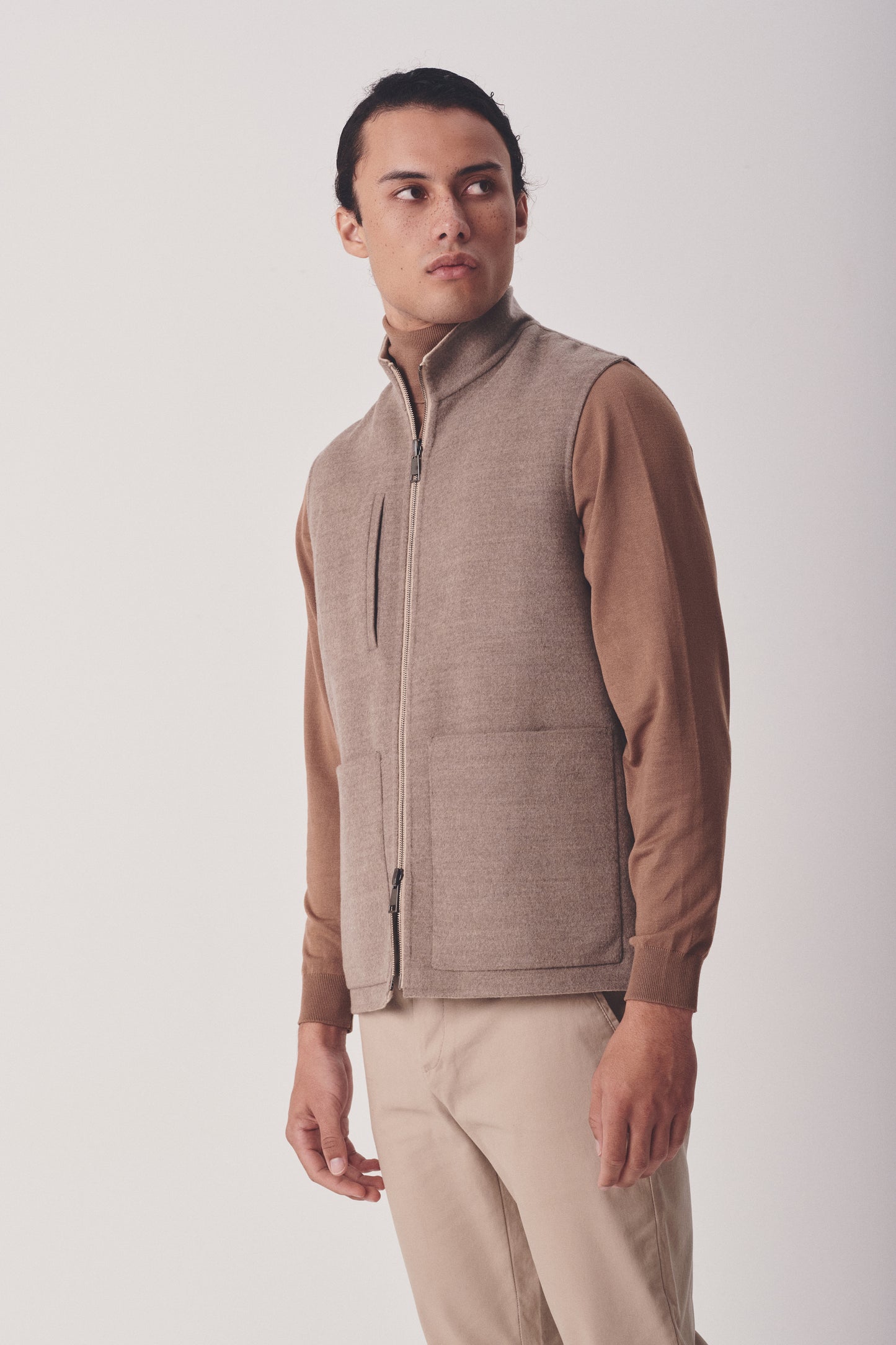 FULLY REVERSIBLE VEST