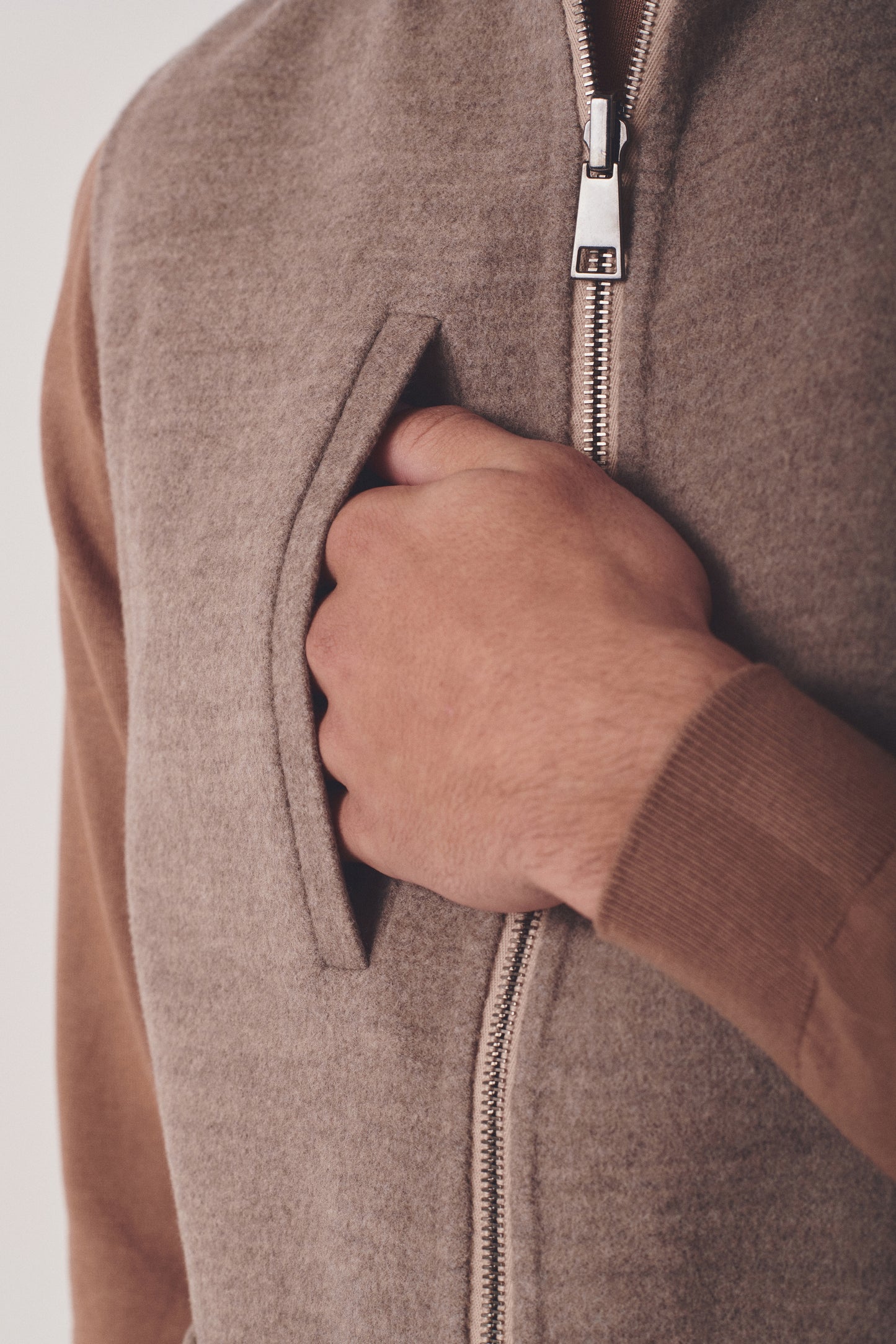 FULLY REVERSIBLE VEST