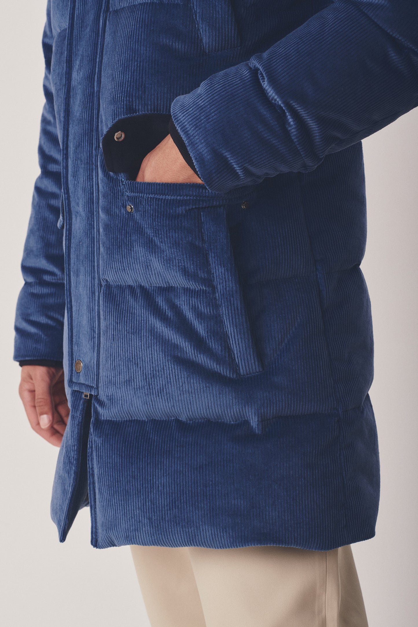 FULL LENGHT HOODED PARKA