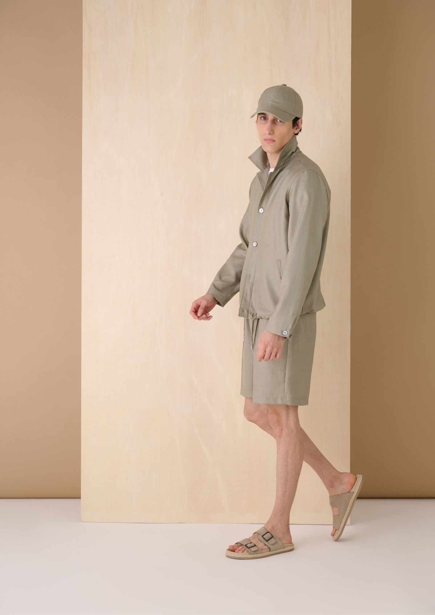OVERSHIRT AND SHORT PANTS