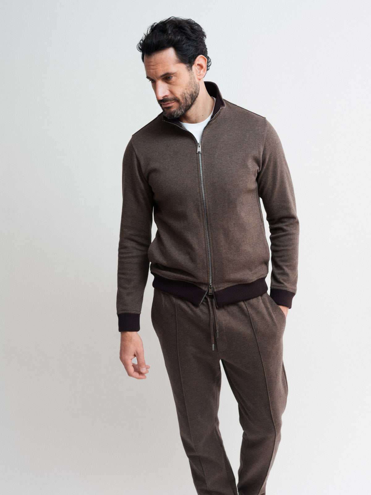 SWEATSHIRT AND DRAWSTRING PANTS